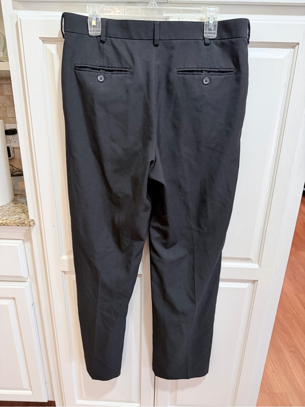 Van huesson Black Men's Dress Pants - Tailored Back-Welt Pockets
